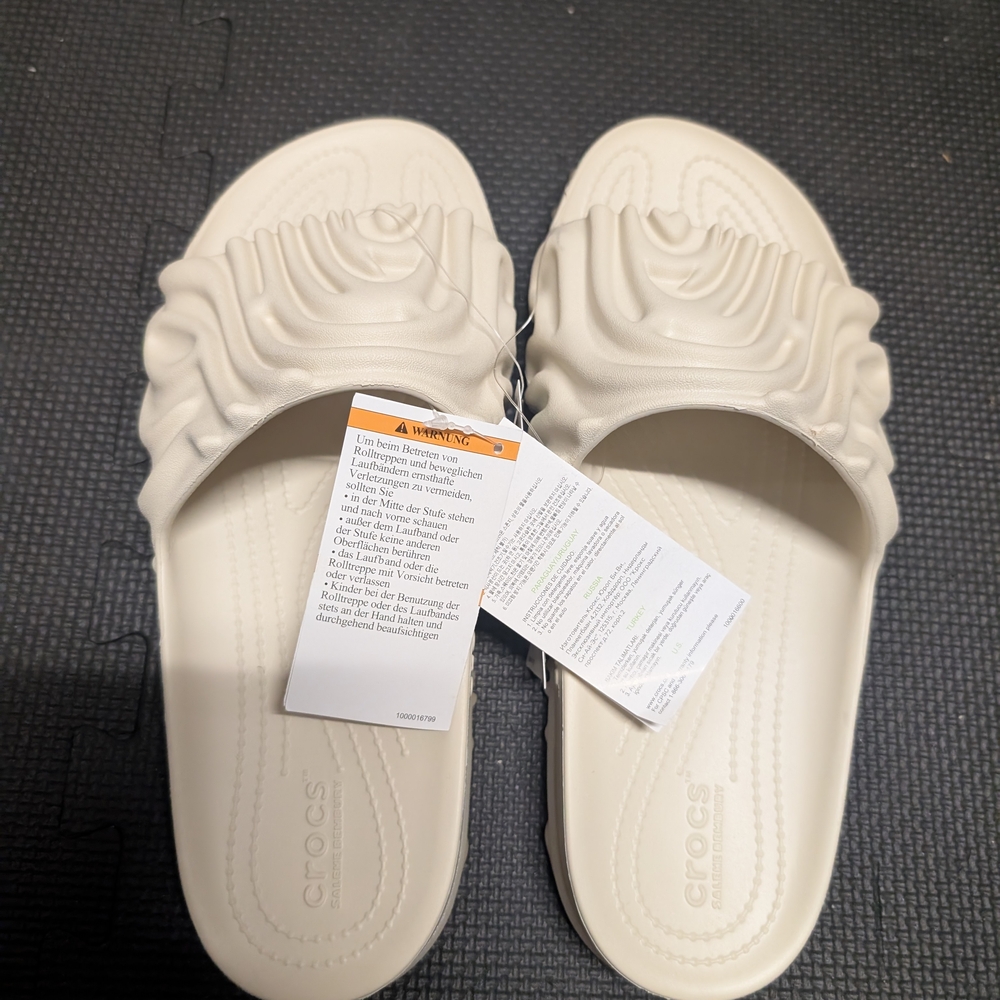 CROCS Brand New Crocs Salehe Bembury slides the pollex slide
